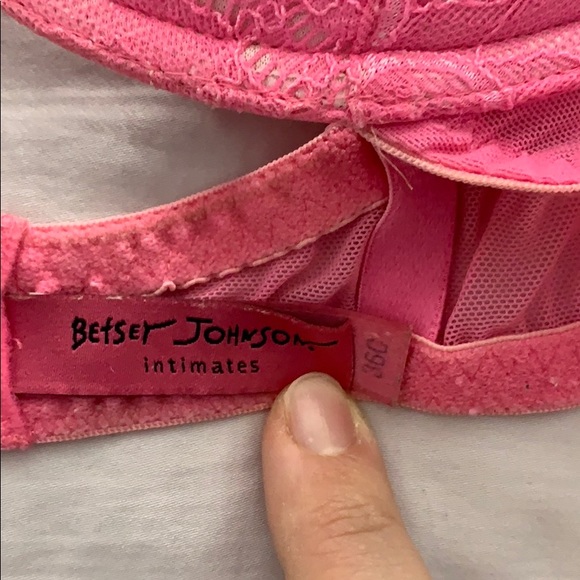 Bright Pink Betsey Johnson padded lace bra - Picture 4 of 6